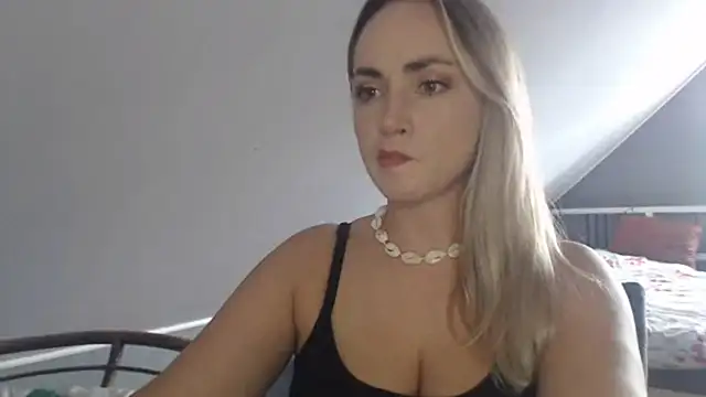 ScarlettSensitive online show from 07.14.26