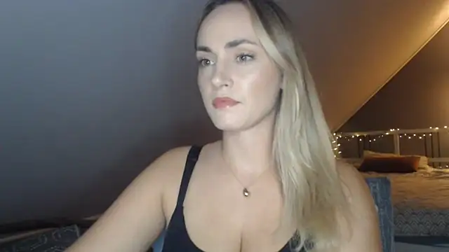 ScarlettSensitive online show from 07.21.26