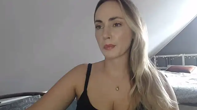 ScarlettSensitive online show from 07.22.26