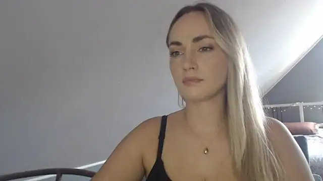 ScarlettSensitive online show from 07.29.26