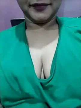 Snapshot of Chandrika_Yadav chatting on 05.26.26 Chandrika Yadav online show from 05.26.26