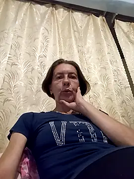 Snapshot of Tania9876 chatting on 07.22.26 Tania9876 online show from 07.22.26