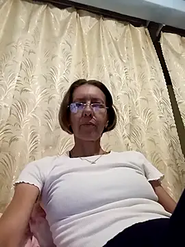 Snapshot of Tania9876 chatting on 07.28.26 Tania9876 online show from 07.28.26