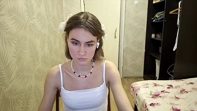 ElenoreHolguin online show from 04.04.26