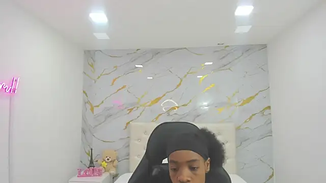 Snapshot of Sofia_echeverri chatting on 05.16.26 Sofia echeverri online show from 05.16.26