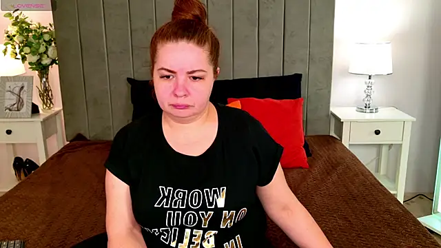 Snapshot of Riises chatting on 07.19.26 Riises online show from 07.19.26