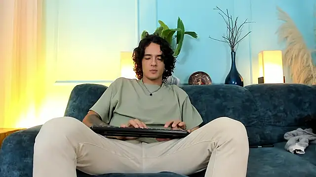 Skinny Mac online show from 04.18.26