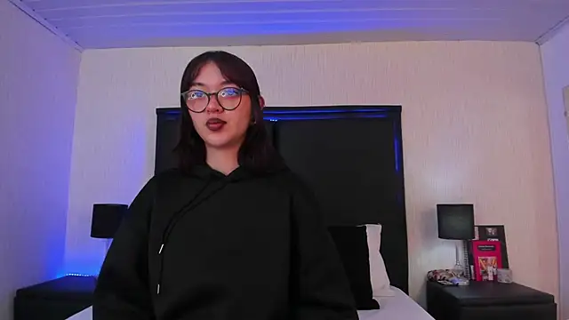 LilithBluum online show from 03.24.26