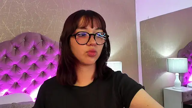 LilithBluum online show from 04.17.26