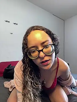 Snapshot of Anamyst chatting on 06.25.26 Anamyst online show from 06.25.26