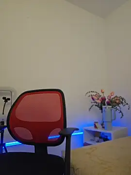 Victoria Evanss online show from 07.10.26