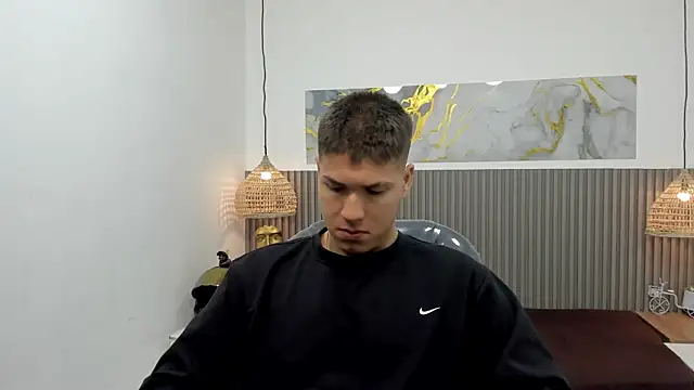 AlessandroFranco online show from 04.21.26