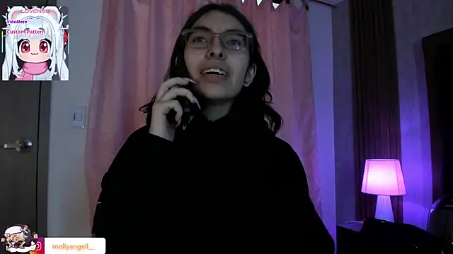 Molly A online show from 04.21.26