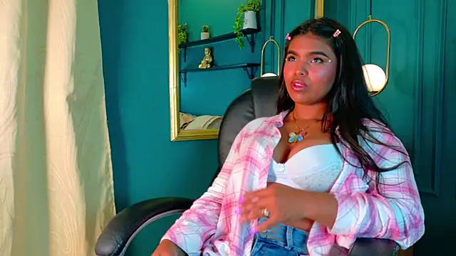 Snapshot of ZoeyMonroe_ chatting on 04.28.26 ZoeyMonroe online show from 04.28.26