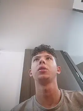 Daniel Roy online show from 04.04.26