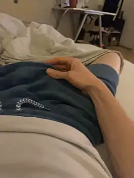 Snapshot of curvedlongdick chatting on 04.16.26 curvedlongdick online show from 04.16.26
