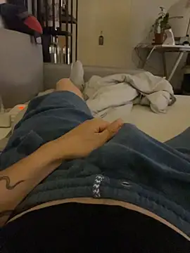 Snapshot of curvedlongdick chatting on 05.21.26 curvedlongdick online show from 05.21.26