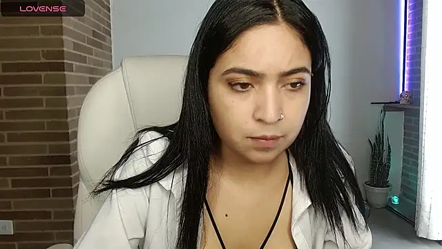 sweet-little online show from 03.11.26