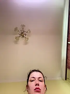 Snapshot of Cutee_Erika chatting on 06.07.26 Cutee Erika online show from 06.07.26