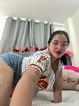 Isabella Roses  online show from 07.06.26