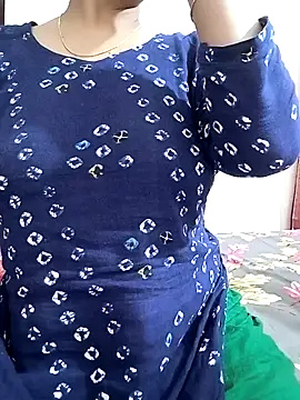 Miss-Akhi5500 online show from 03.17.26