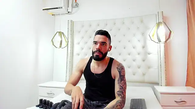 JEAN LEWIS2 online show from 04.06.26