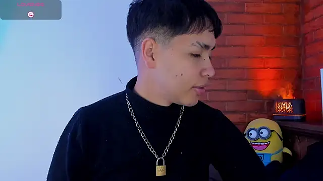 Lee Colee online show from 04.21.26