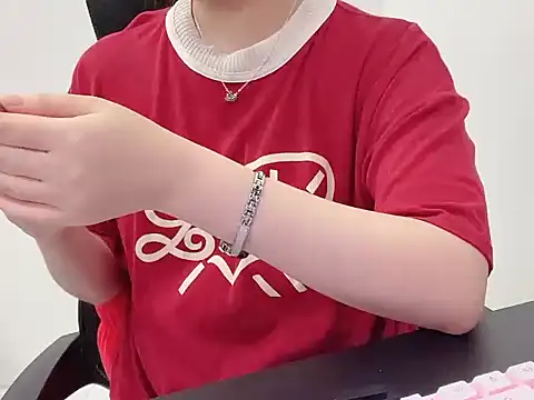 Snapshot of hunhun122 chatting on 05.27.26 hunhun122 online show from 05.27.26
