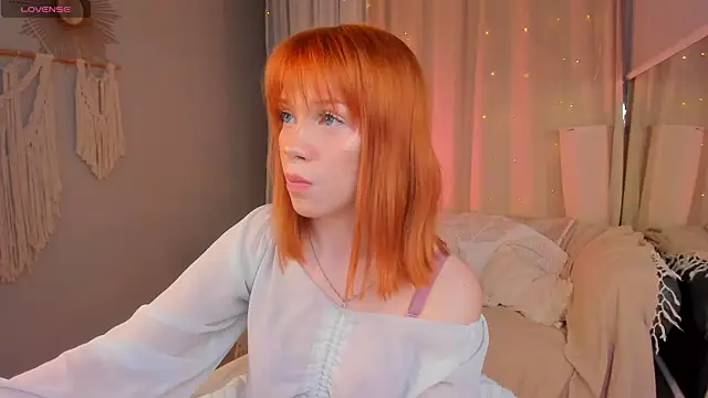 lisa sunny  online show from 04.15.26