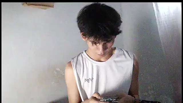 Snapshot of cutiejoshx chatting on 07.28.26 cutiejoshx online show from 07.28.26