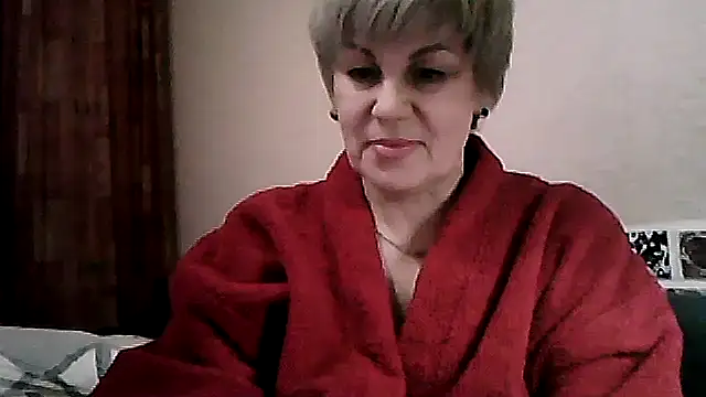 Snapshot of TatkaYang chatting on 03.27.26 TatkaYang online show from 03.27.26