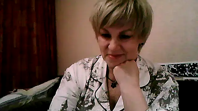 Snapshot of TatkaYang chatting on 04.07.26 TatkaYang online show from 04.07.26