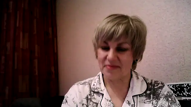 Snapshot of TatkaYang chatting on 04.18.26 TatkaYang online show from 04.18.26