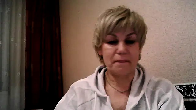 Snapshot of TatkaYang chatting on 04.26.26 TatkaYang online show from 04.26.26