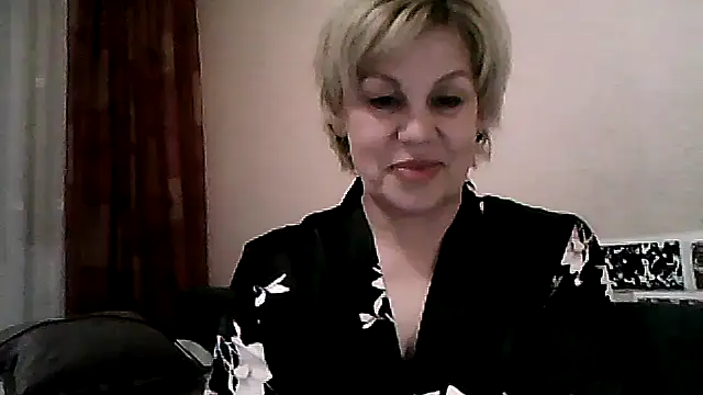Snapshot of TatkaYang chatting on 05.22.26 TatkaYang online show from 05.22.26