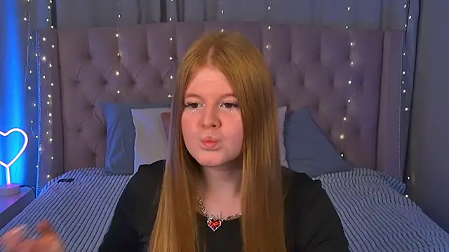 JessicaEmber online show from 04.07.26