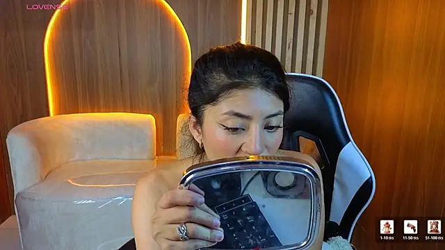 Lia queen tx online show from 07.30.26