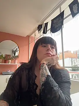 MidnightHearts online show from 03.31.26