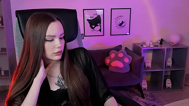 Bella  Hunters online show from 03.12.26