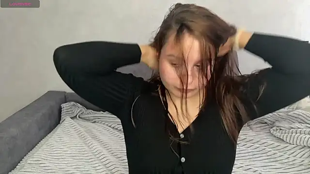 Ellaizatelly online show from 04.15.26