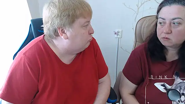 Lindy-Jeanie online show from 06.11.26