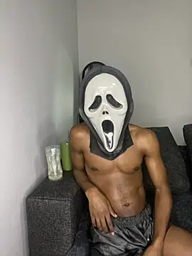 Snapshot of RoyaltyRox chatting on 03.16.26 RoyaltyRox online show from 03.16.26