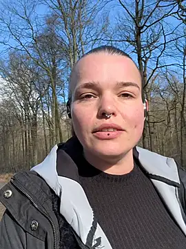 Snapshot of YoungLoreena chatting on 03.16.26 YoungLoreena online show from 03.16.26