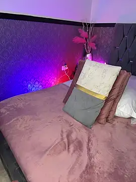 EvieBliss online show from 07.28.26