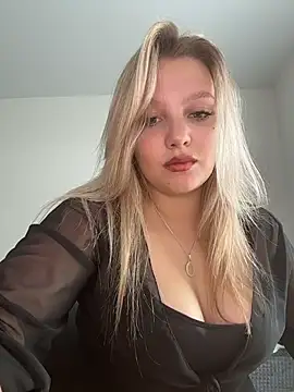 Snapshot of bettyloveu chatting on 06.03.26 bettyloveu online show from 06.03.26