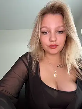 Snapshot of bettyloveu chatting on 06.04.26 bettyloveu online show from 06.04.26