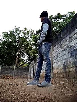 spittingpig1 online show from 03.19.26