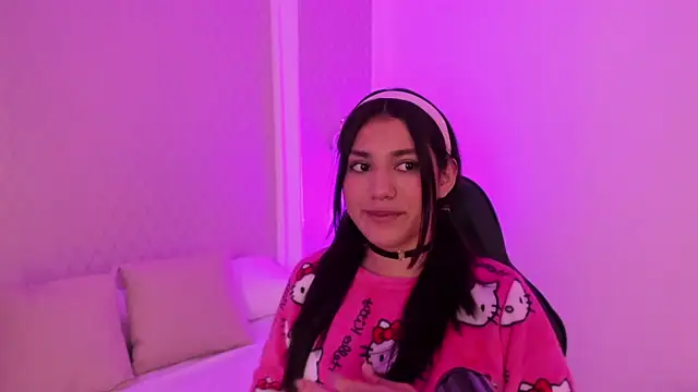 cristin collins online show from 04.10.26