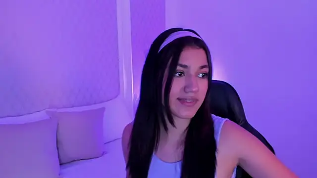 cristin collins online show from 04.11.26