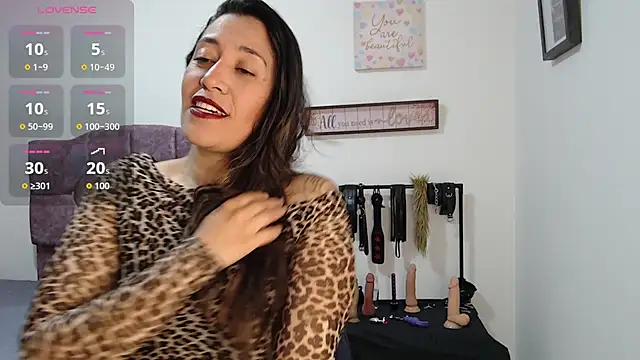 Snapshot of violeta_scott chatting on 06.01.26 violeta scott online show from 06.01.26